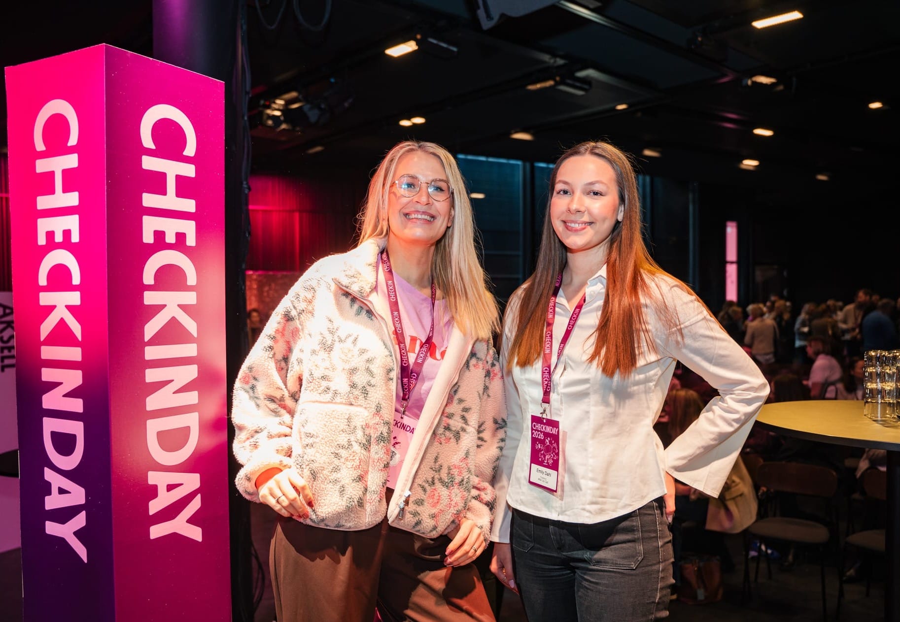 Emily Dahl har fått praksisplass i Wiik Up Call med Meri Wiik som daglig leder. I seks uker skal Emily følge Meri som en del av bachelorgraden i digital markedsføring på Høyskolen Kristiania.